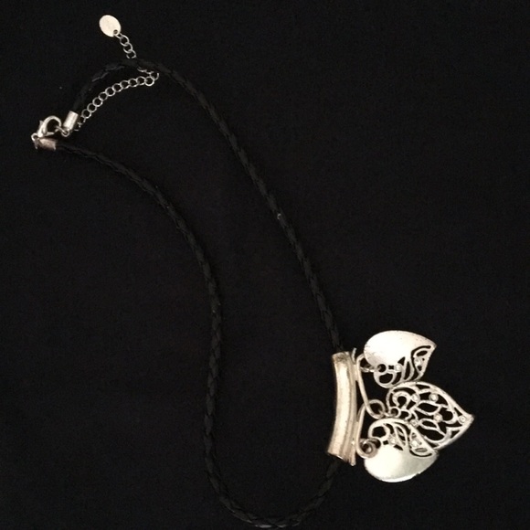 Necklace - Picture 2 of 7